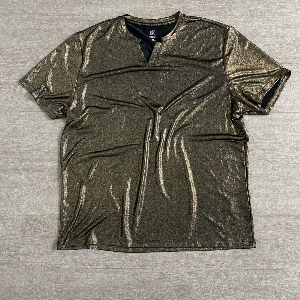 XL Men’s Gold Metallic Short Sleeve Tee